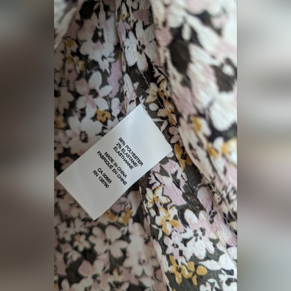 RW&Co. Floral Blouse - Picture 4 of 6